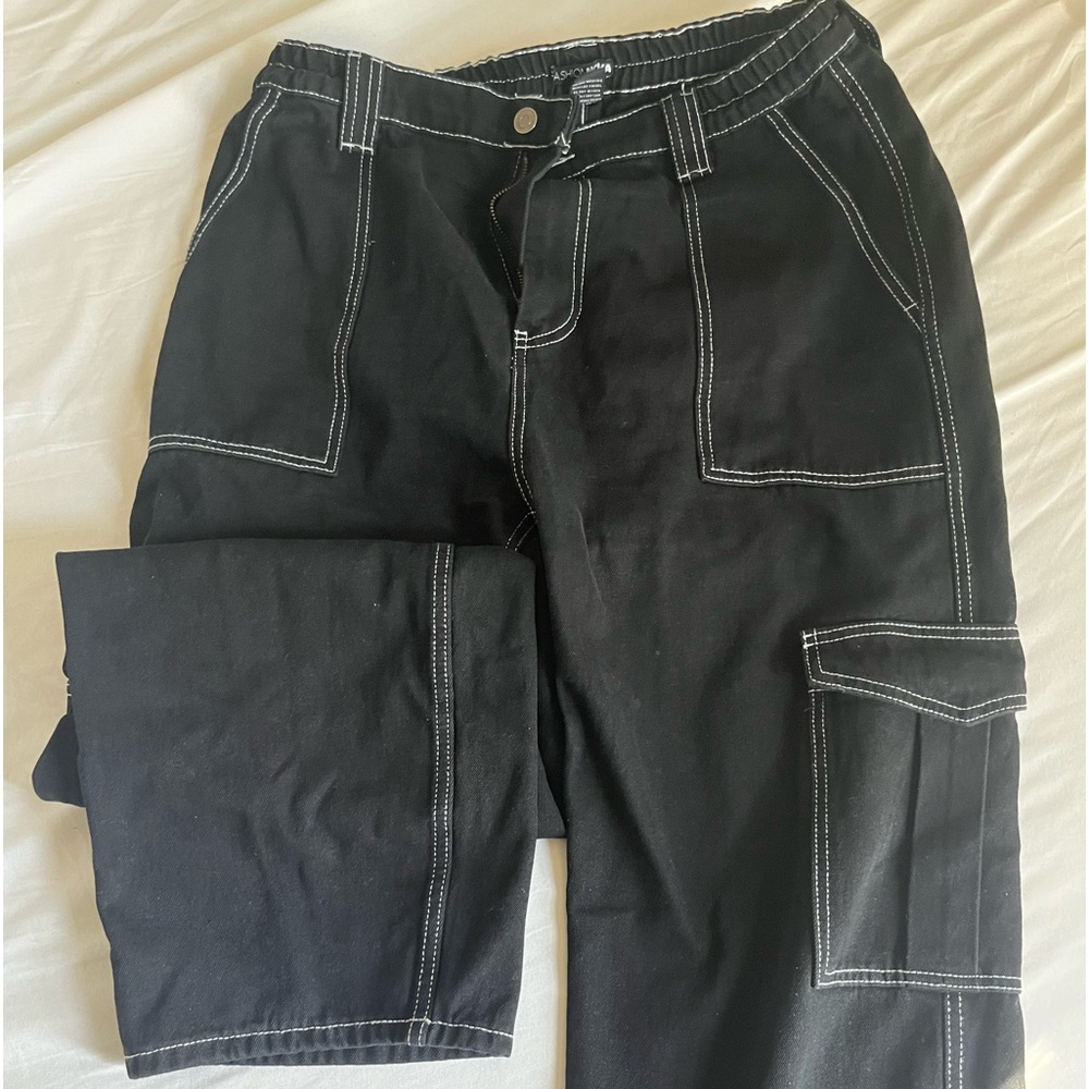 Fashion Nova woman’s jeans